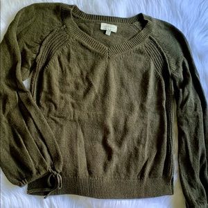 ❤️ $5 SALE ❤️ Lucky Brand Slit Sleeve Sweater